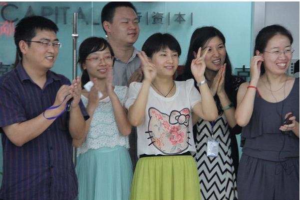 “乒臨城下”；孰與爭(zhēng)鋒